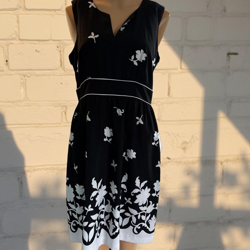 Charter Club Black & White floral print sleeveless dress Size 8